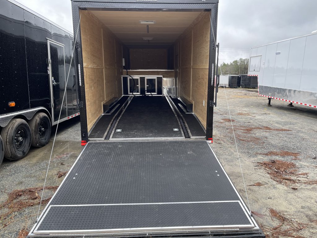 8.5′ x 32′ Loaded Black Freedom Cargo Gooseneck Trailer for Sale in Douglas, GA – $27,225